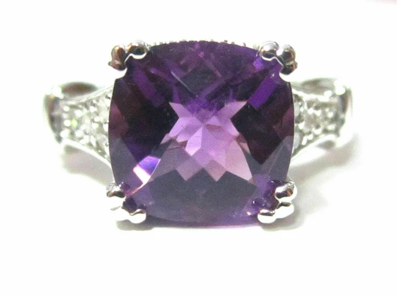 Minimalist Engagement RingsFine 2.46TCW Natural Cushion Amethyst & Diamond Solitaire Ring Size 6.5 14k W/G