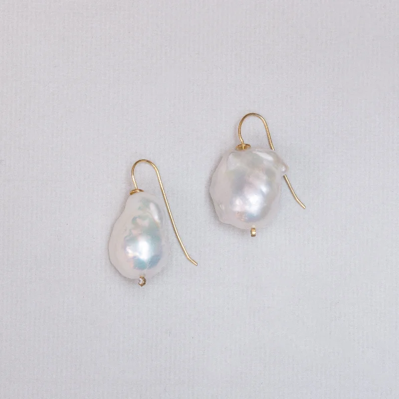 Butterfly-Shaped Drop Earrings for Cute-Baroque Pearl Drop Earrings