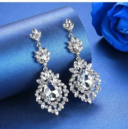 Lightweight Drop Earrings for Comfort-MEC-013 Crystal Pearls Long Drop Earrings Bridal Wedding Jewelry