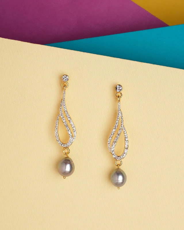 Vintage Drop Earrings for Nostalgic-Pearl Essence Dangler Earrings