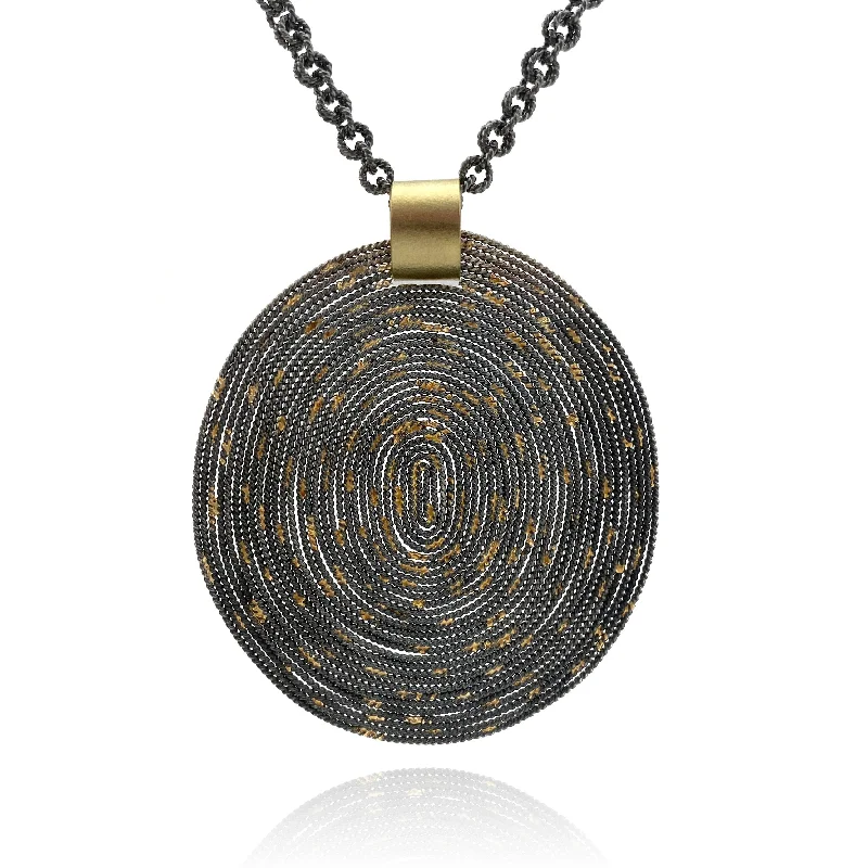 Vintage-inspired gold necklaces with intricate pendant designs for timeless appeal -Large Oval Disc Necklace