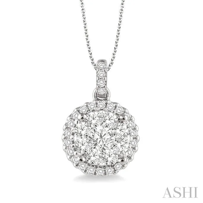 Elegant platinum pendant necklaces with diamonds for a luxurious, sparkling accessory -ROUND SHAPE HALO LOVEBRIGHT ESSENTIAL DIAMOND PENDANT