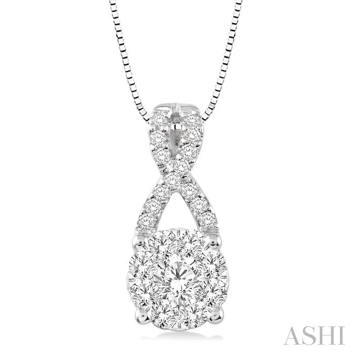 Classic pearl pendant necklaces for a refined, timeless piece for formal occasions -ROUND SHAPE LOVEBRIGHT DIAMOND PENDANT