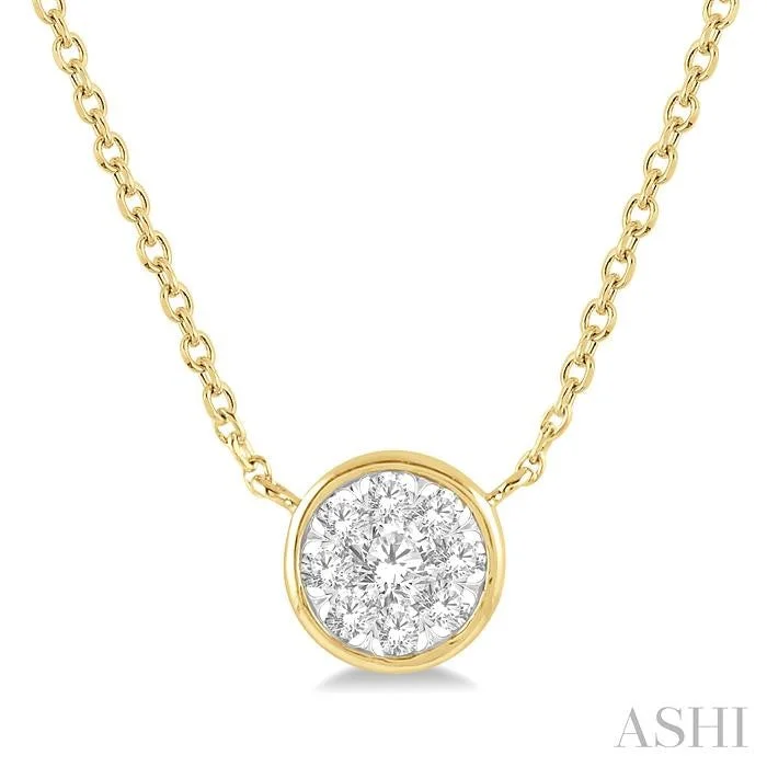 Long pendant necklaces with large pendants for a trendy, bold look -ROUND SHAPE LOVEBRIGHT ESSENTIAL DIAMOND PENDANT