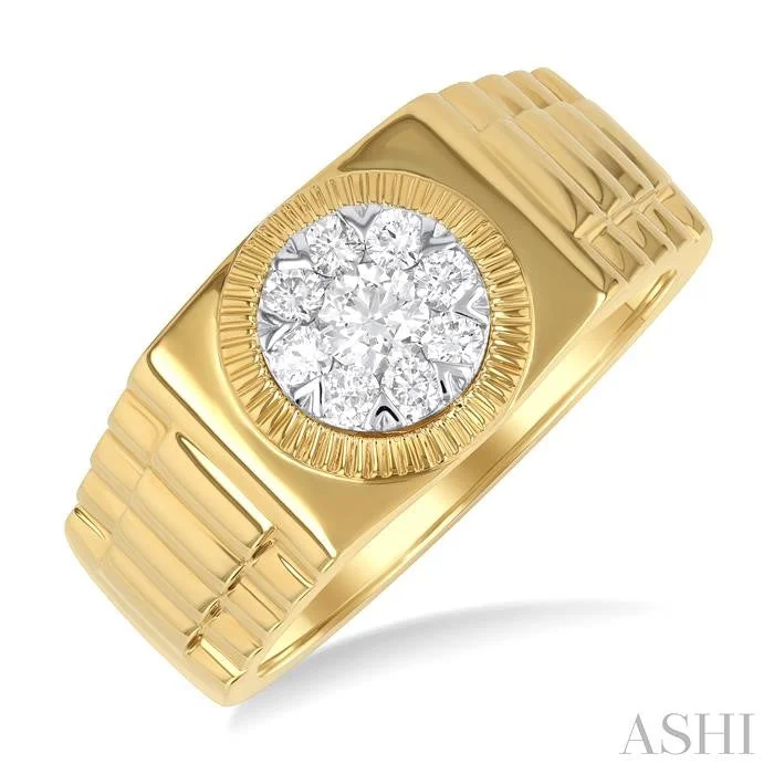 Gold rings adding bright shine to your fingers -MENS LOVEBRIGHT DIAMOND RING